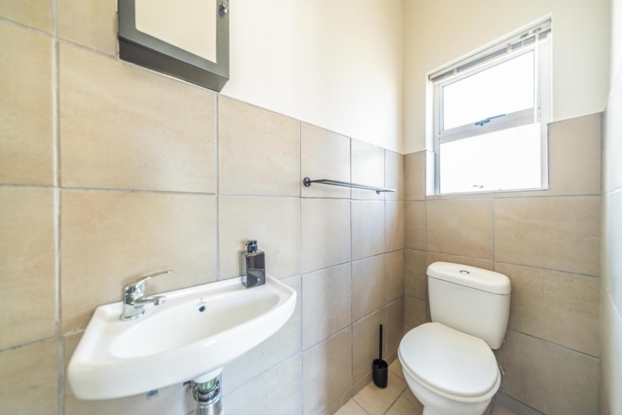 To Let 1 Bedroom Property for Rent in Mt Simon Estate Western Cape